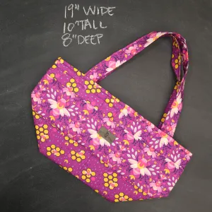 Barrel Tote Bag in Fuchsia Bees