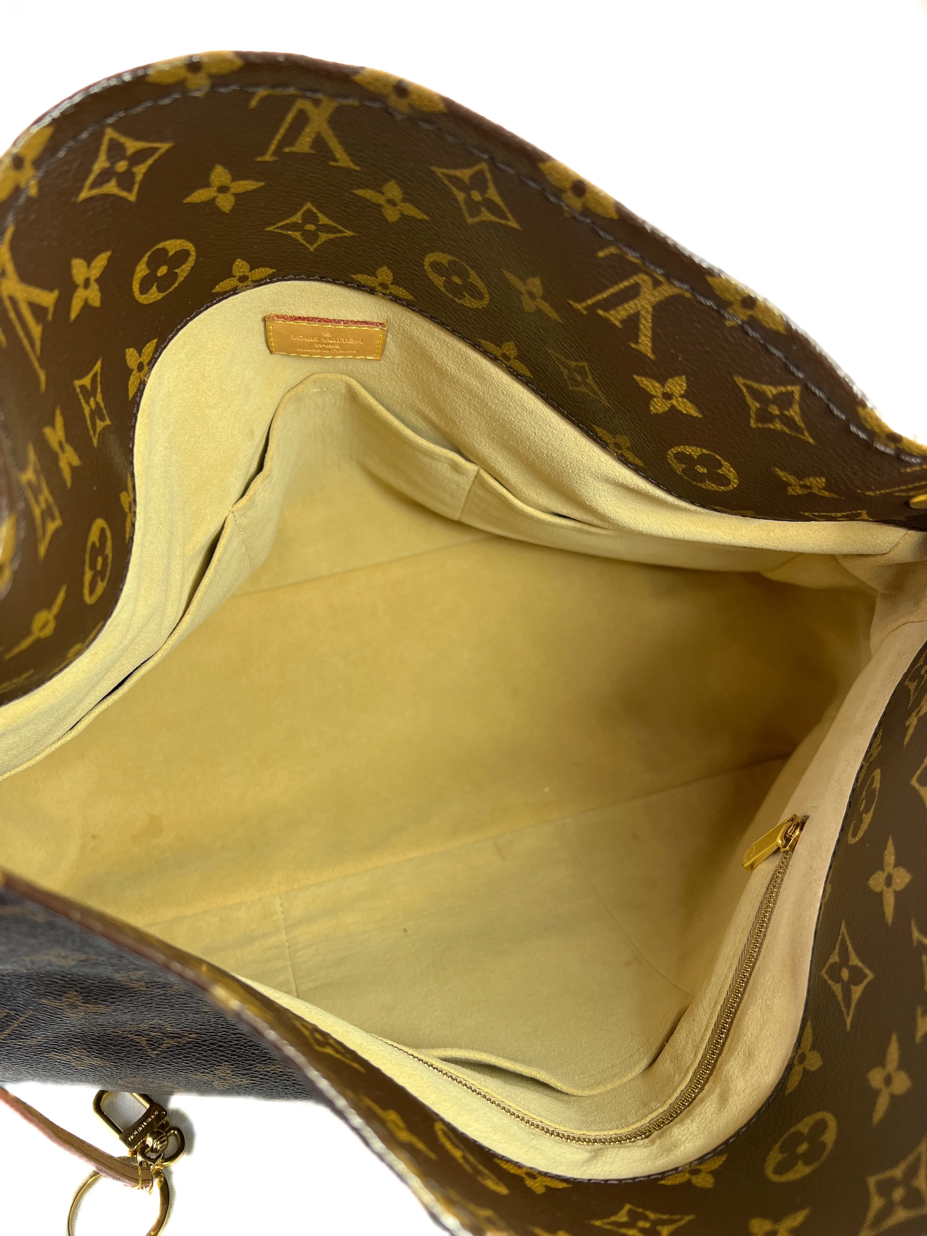 Louis Vuitton monogram Artsy shoulder bag